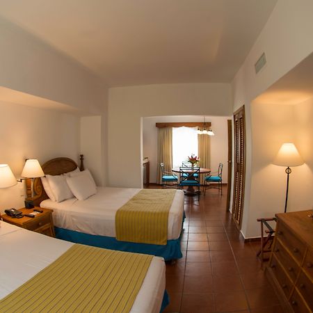 Amatique Bay Hotel プエルト・バリオス エクステリア 写真