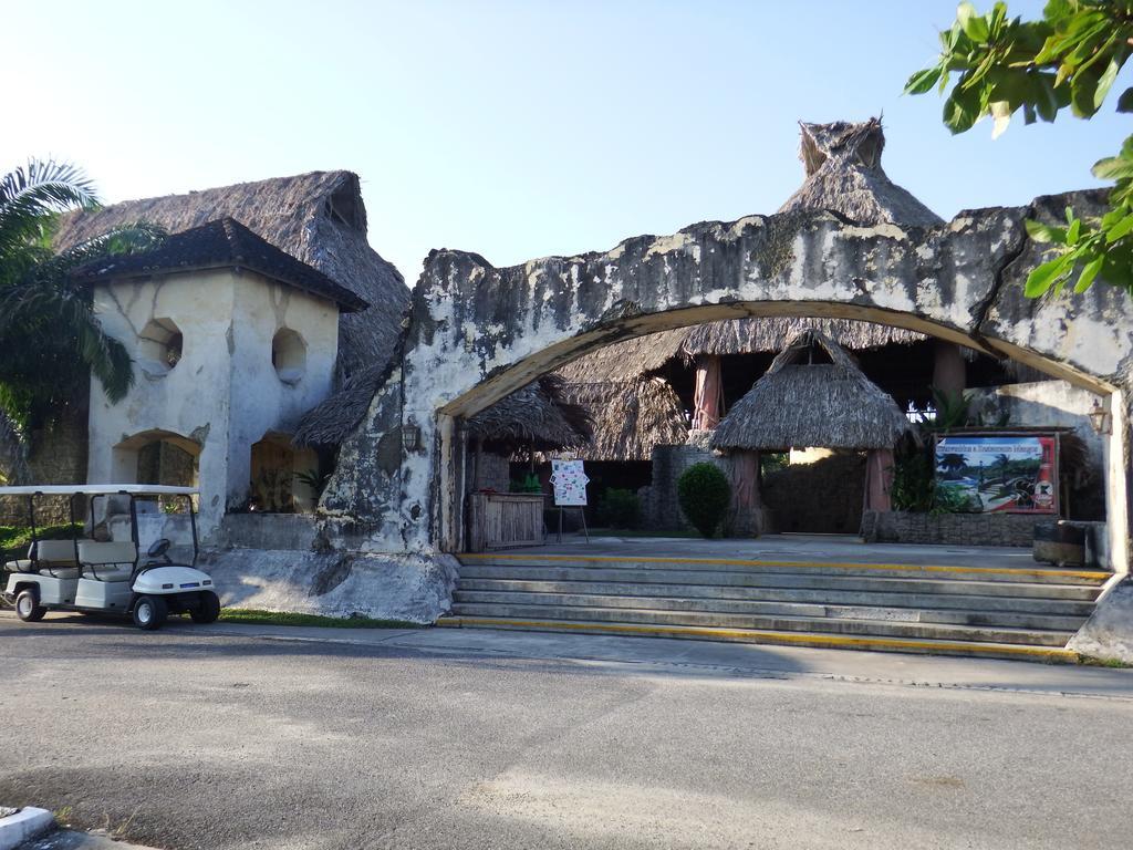Amatique Bay Hotel プエルト・バリオス エクステリア 写真