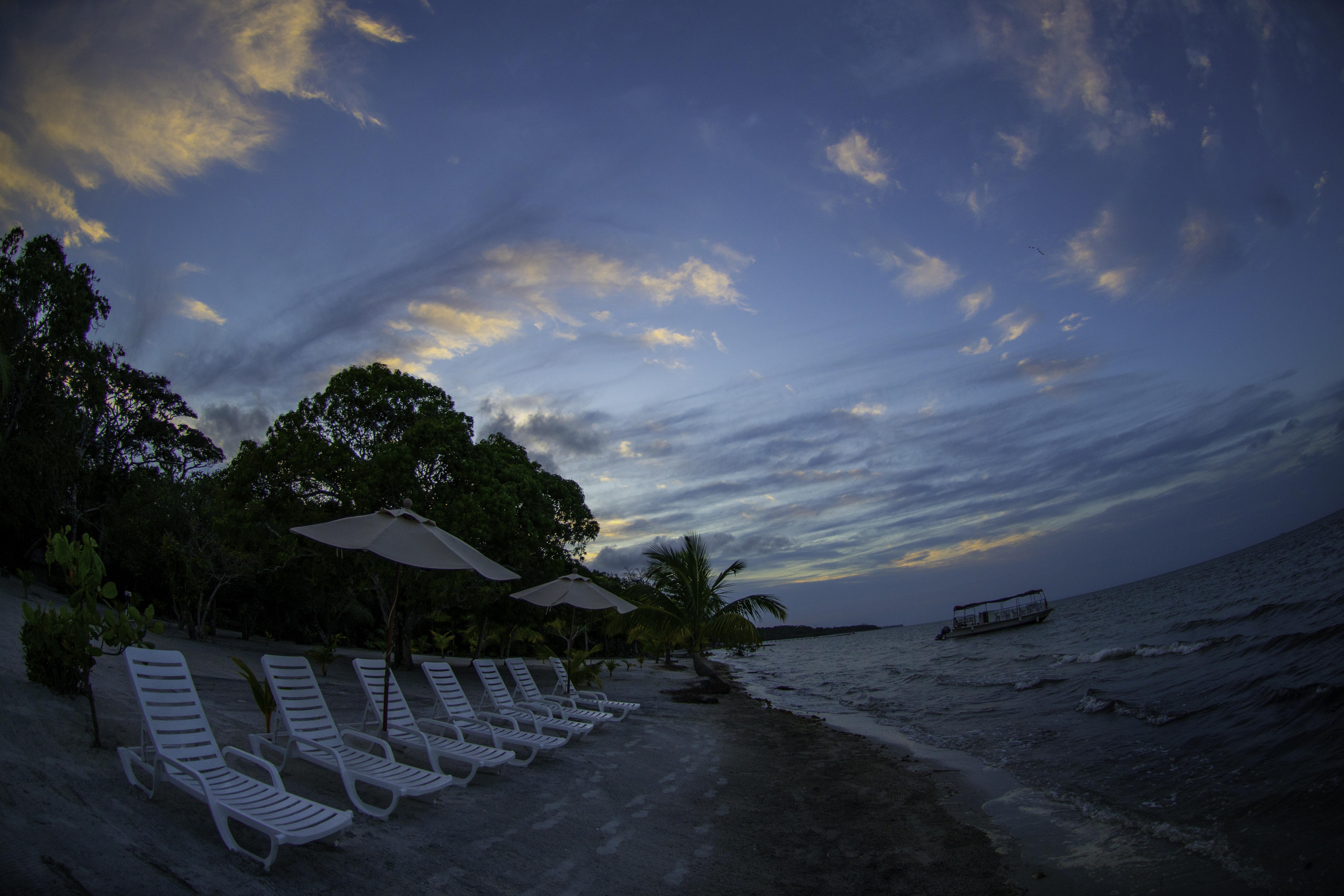 Amatique Bay Hotel プエルト・バリオス エクステリア 写真