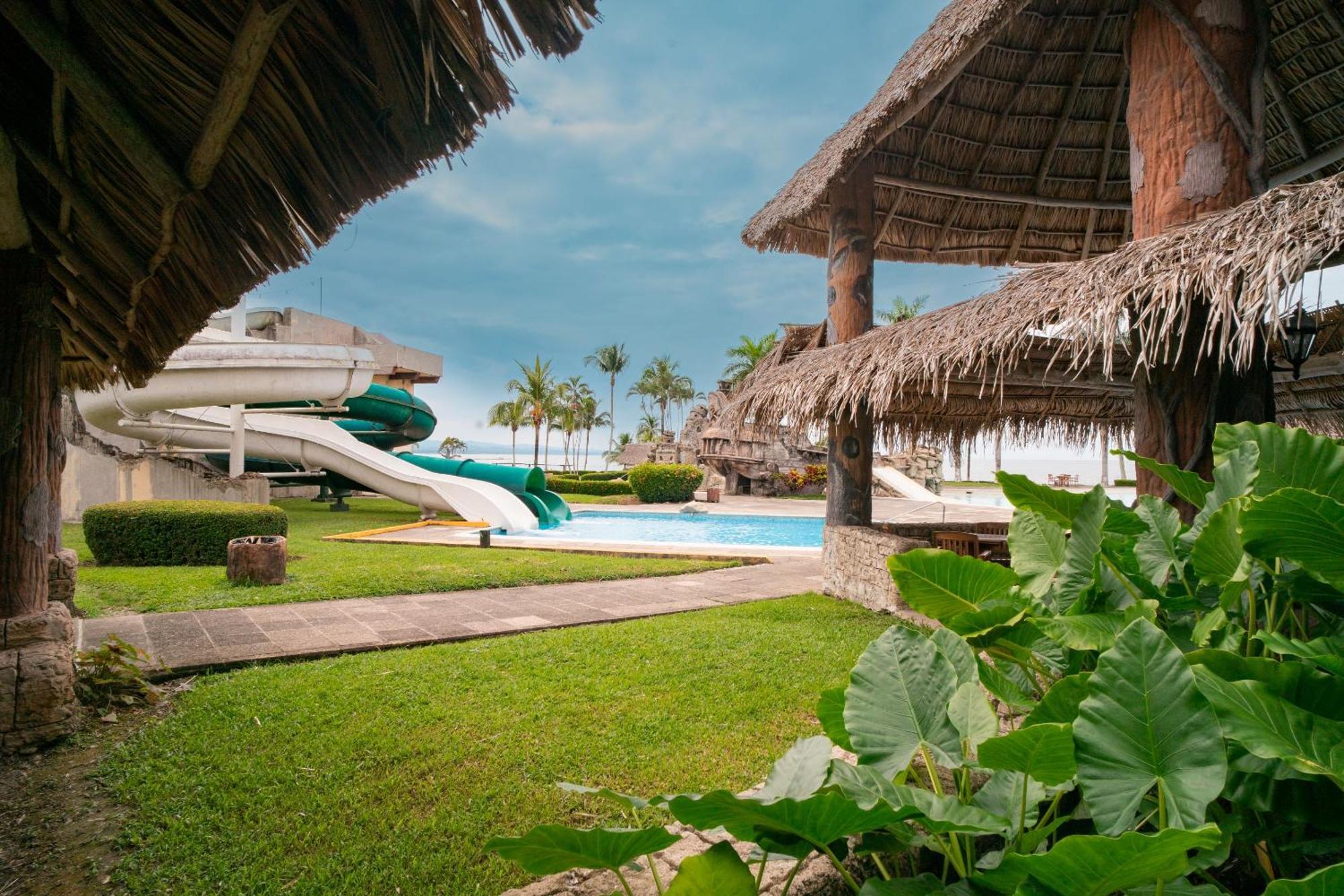 Amatique Bay Hotel プエルト・バリオス エクステリア 写真