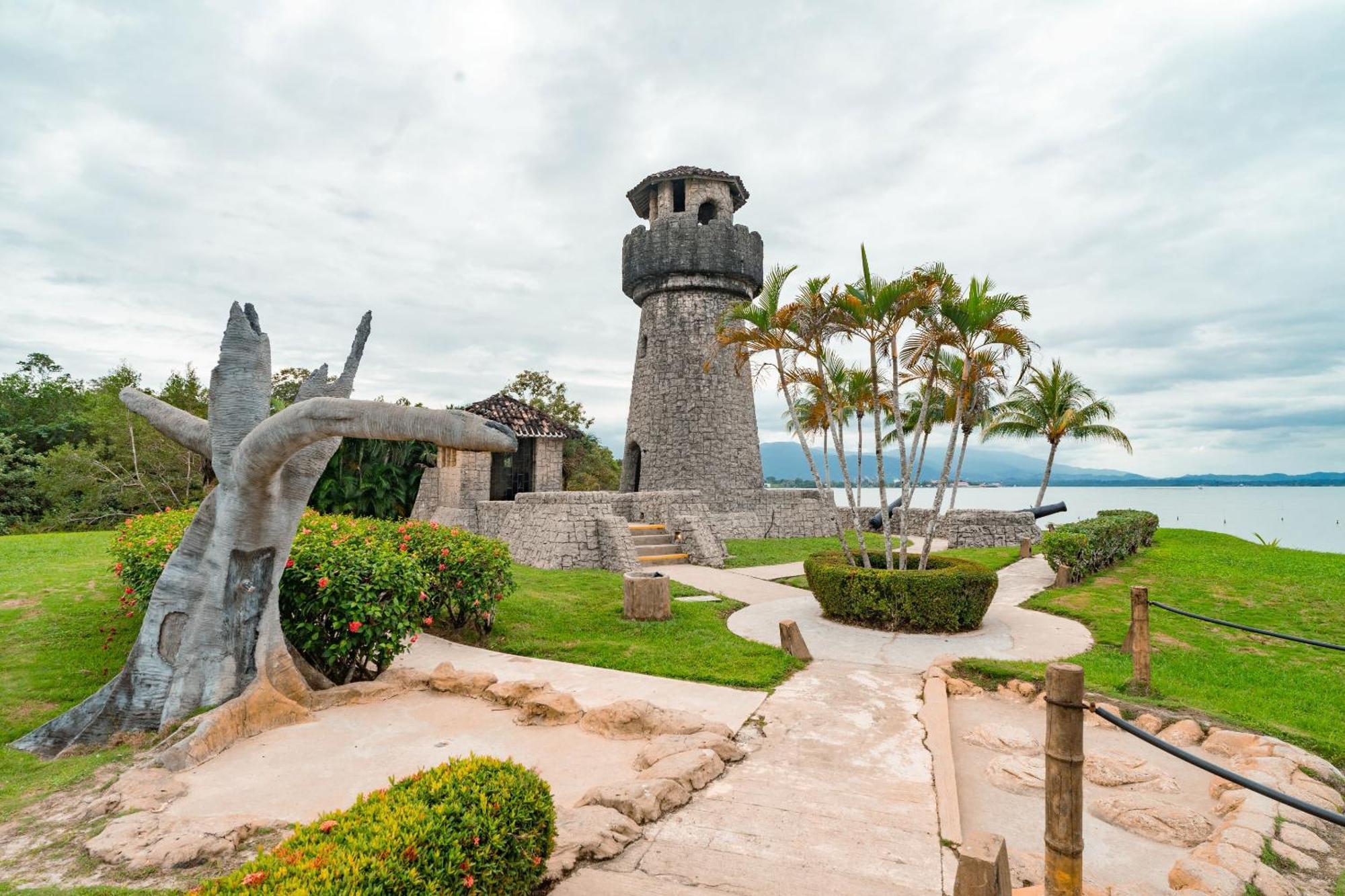 Amatique Bay Hotel プエルト・バリオス エクステリア 写真